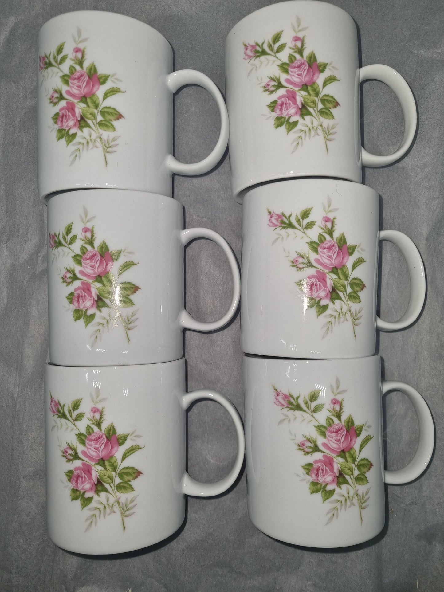 Coffret de 6 Mugs en Porcelaine Décor Rose