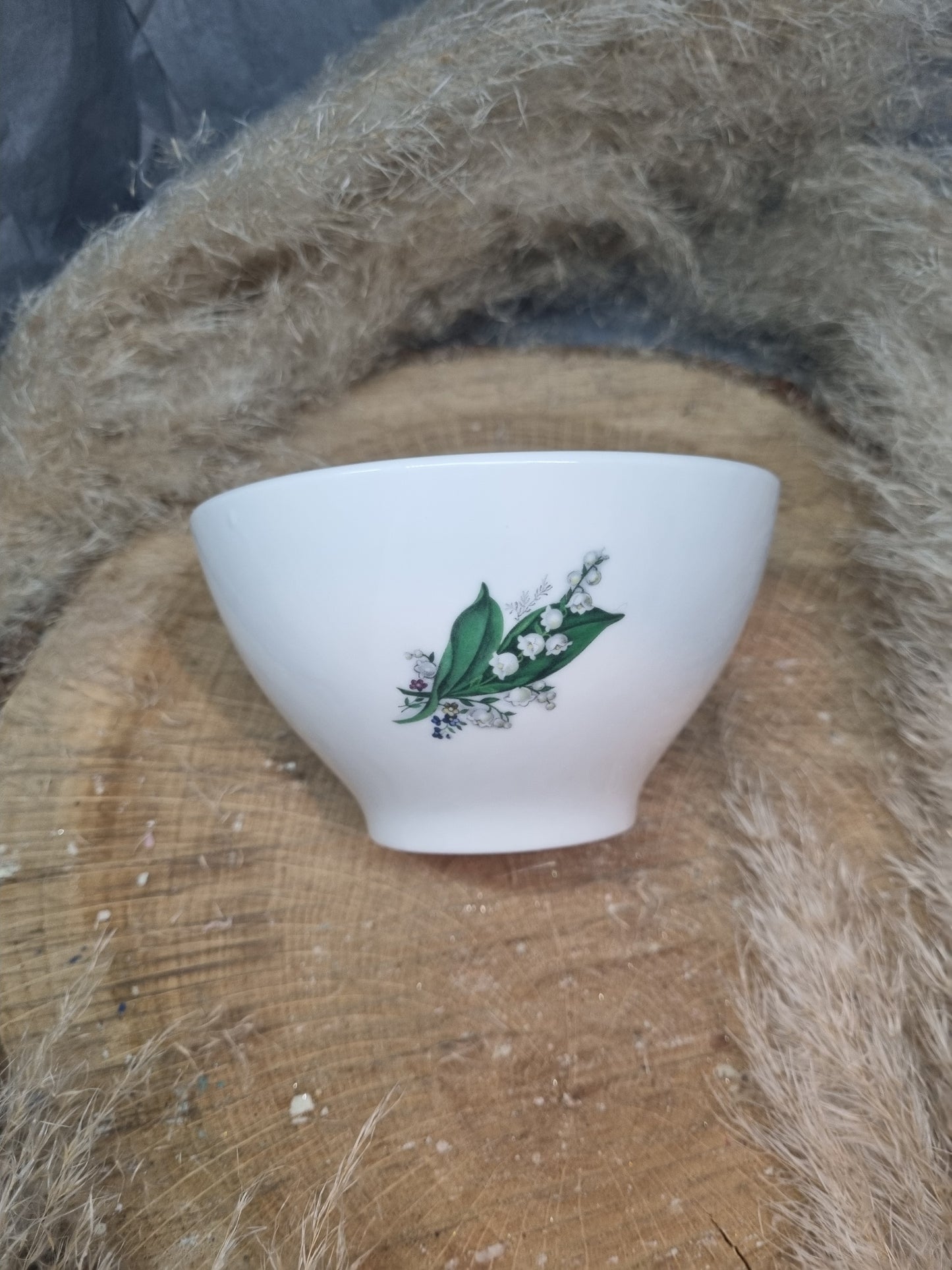 Bol en Porcelaine Décor MUGUET