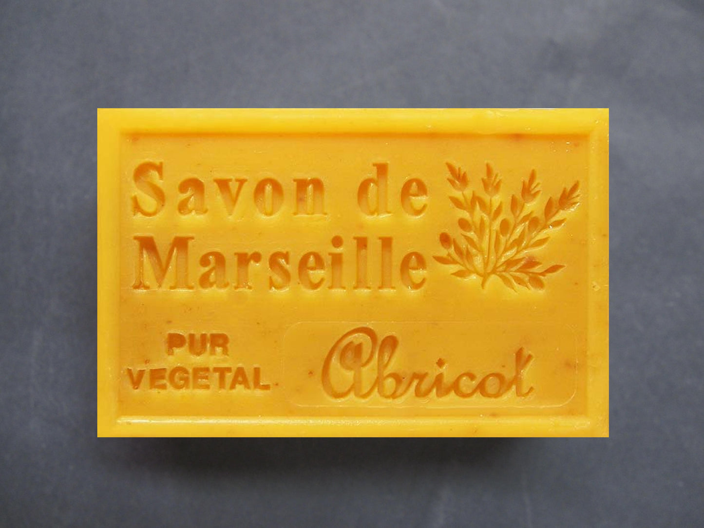 Savon de Marseille parfum abricot