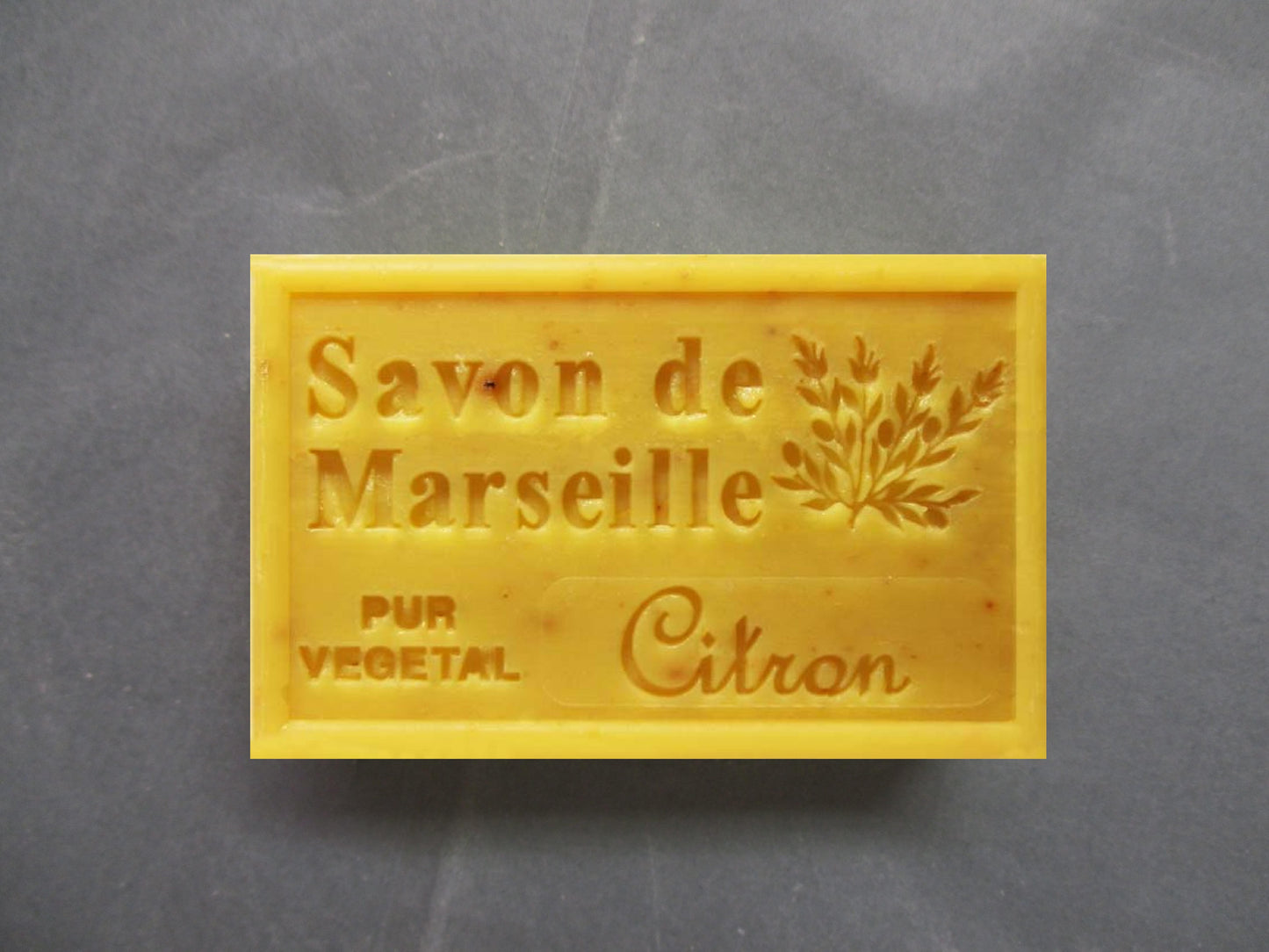 Savon de Marseille exfoliant aux écorces de citron